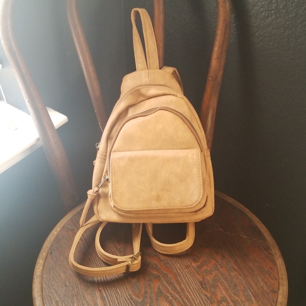 Mossimo small backpack